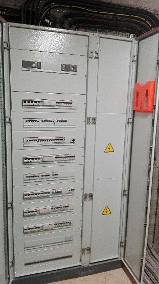 Jean-Luc Broussy | Armoire électrique Jean-Luc Broussy | Armoire électrique